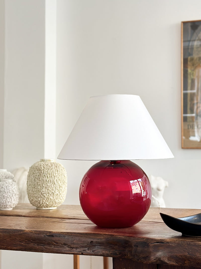 Red glass table lamp