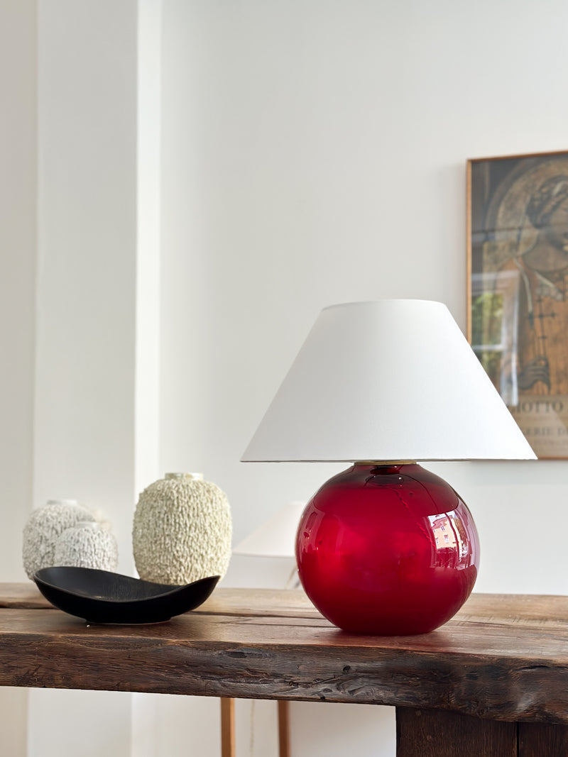 Red glass table lamp