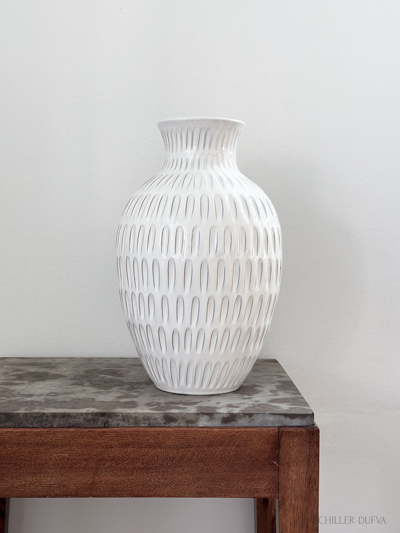 Anna-Lisa Thomson floor vase