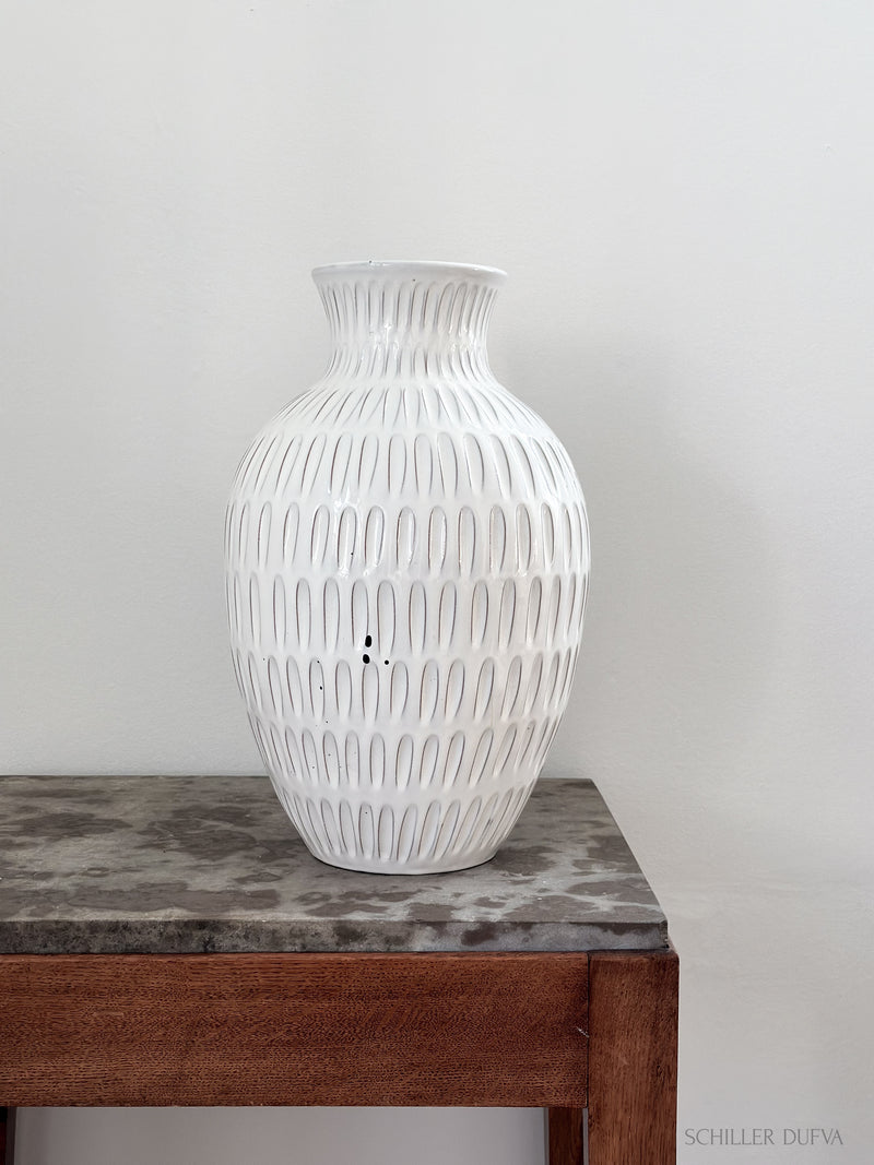 Anna-Lisa Thomson floor vase