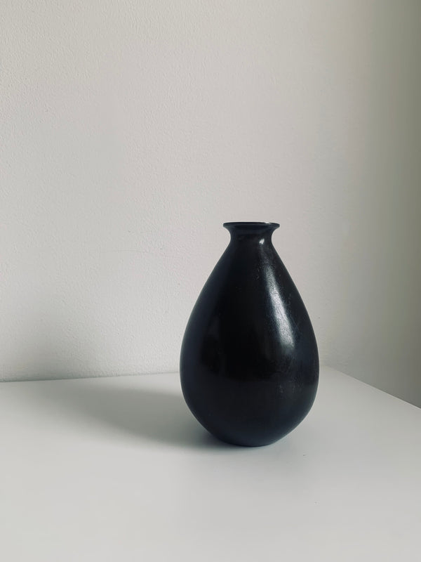 Discometal vase