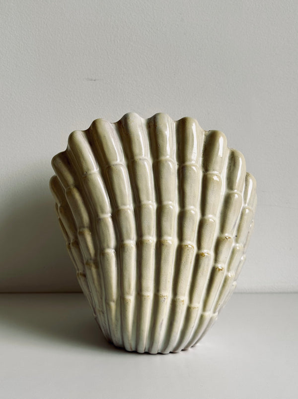 Vicke Lindstrand Large Clam Vase