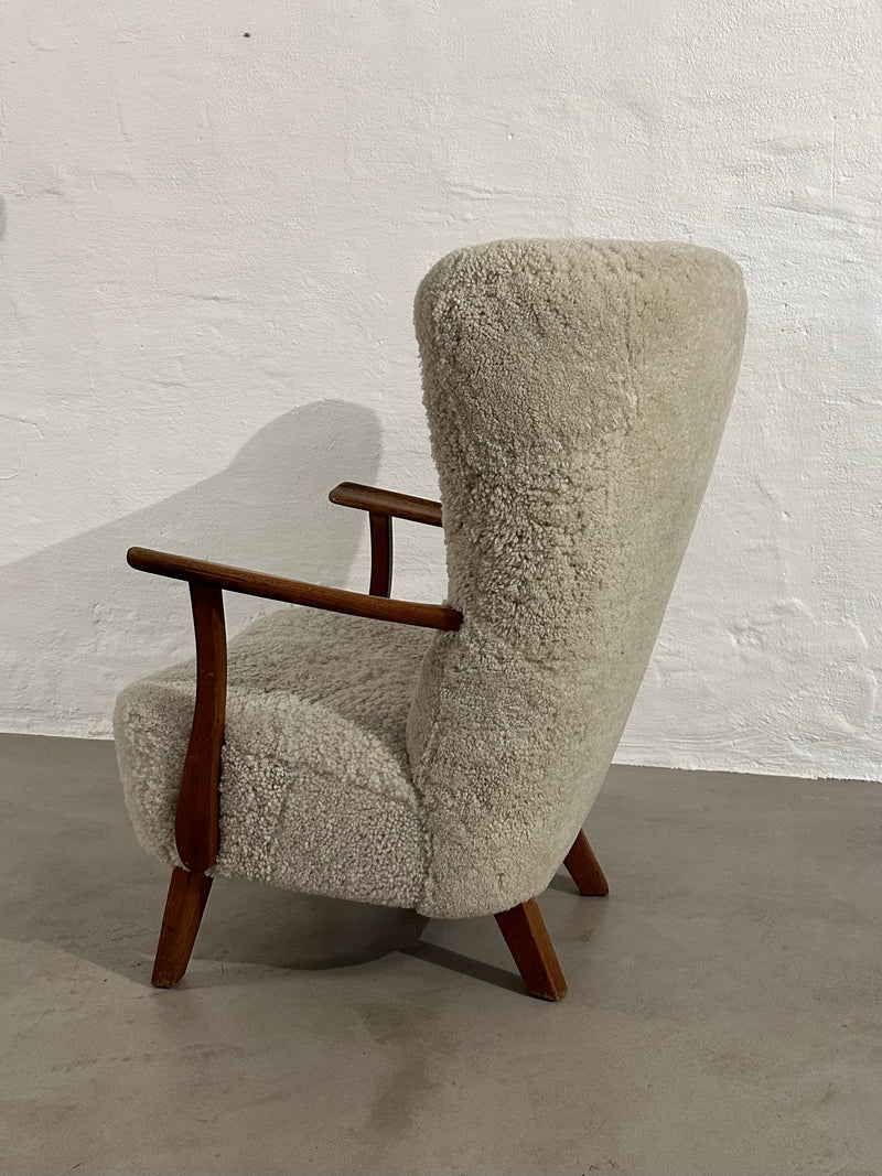 Wingback Lounge Chair