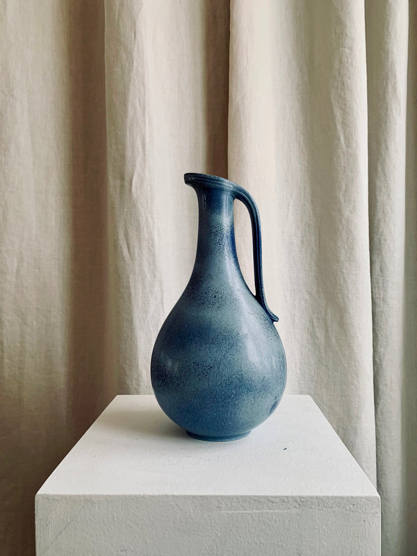 Gunnar Nylund blue vase with handle