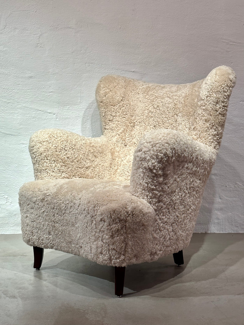 Wingback Sheepskin Lounge Chair