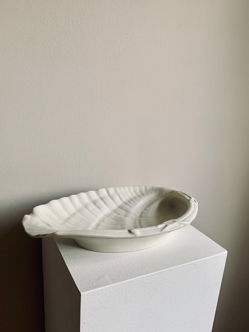 Wilhelm Kåge Carrara Clam Bowl